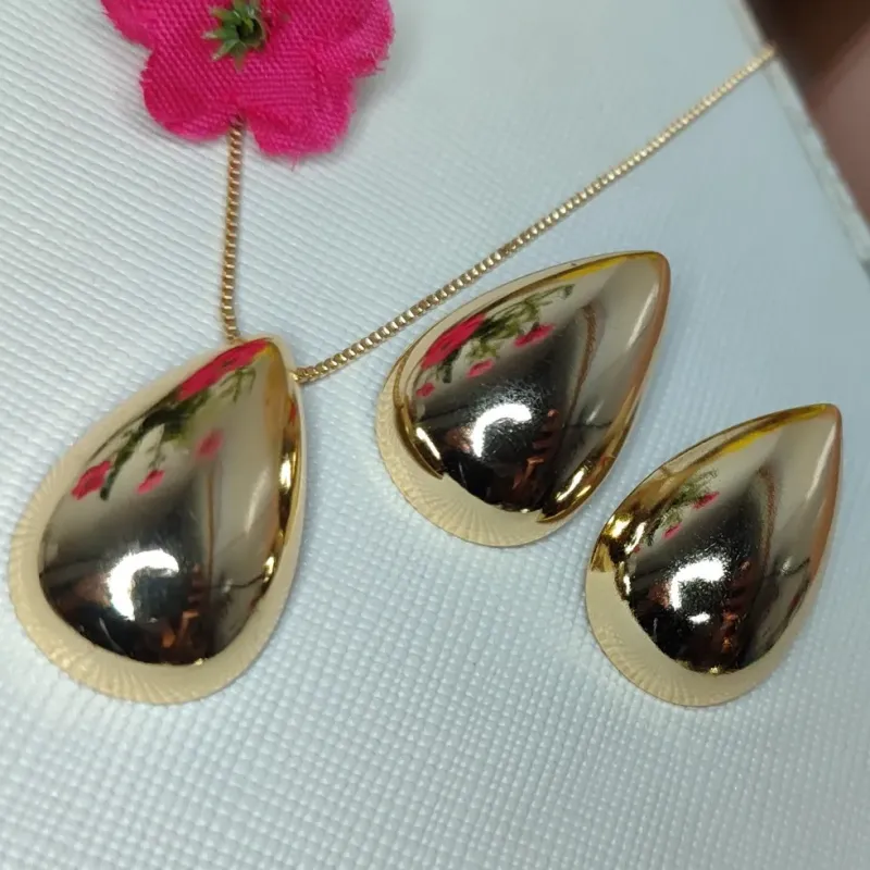 Conjunto Gota Lisa Banhado a Ouro