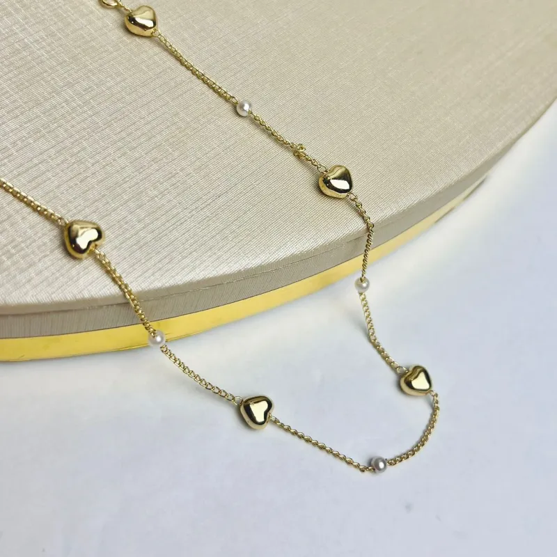 Choker Coração com Pérola Banhada a Ouro