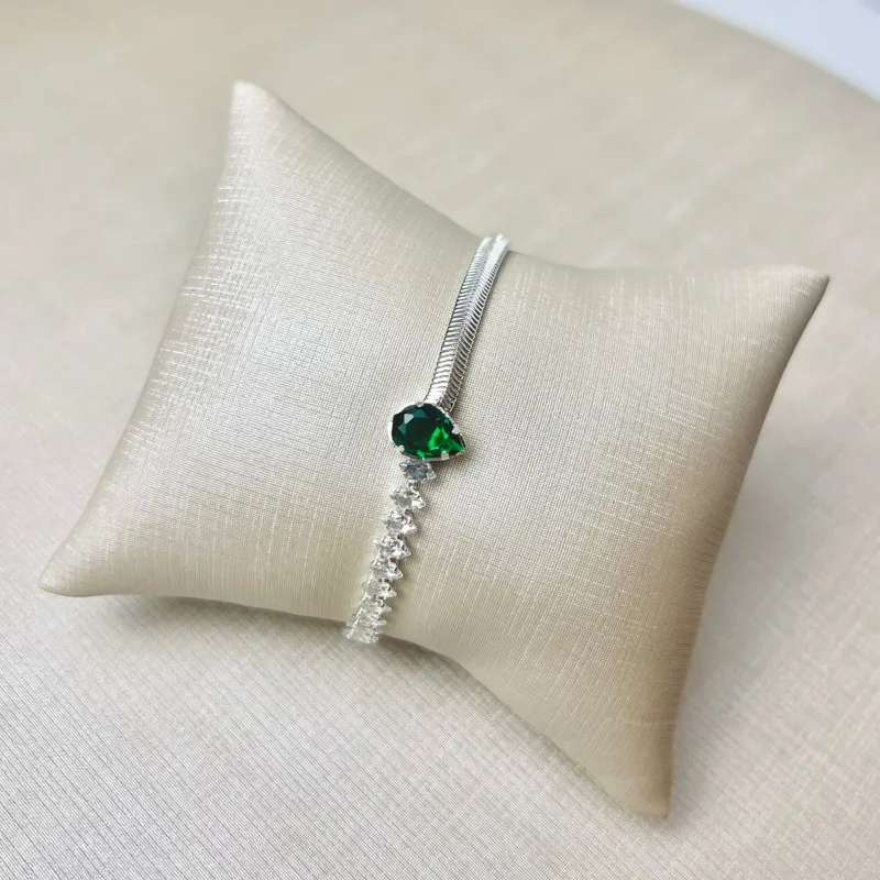 Pulseira Fio Alemão Cravejada em zirconia Verde Banhada a Prata